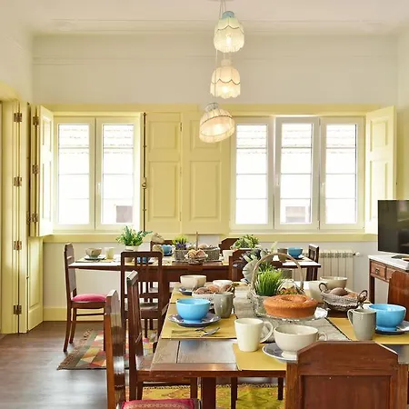 Bed & Breakfast Mercearia D'alegria Boutique Peniche